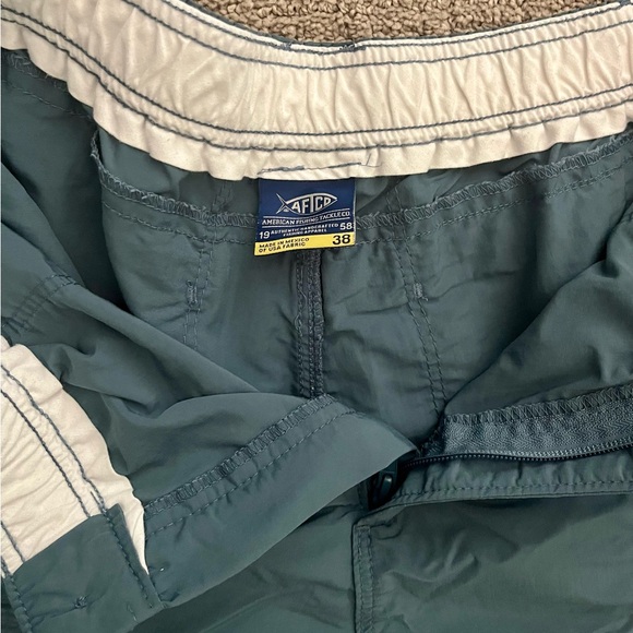 Men’s 38 AFTCO shorts - Picture 2 of 3